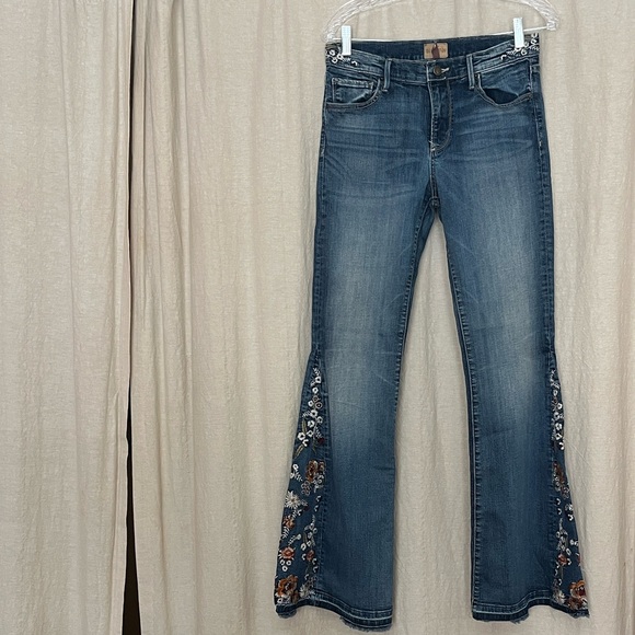 DRIFTWOOD Denim Flare Jeans with Floral Details - Picture 5 of 5